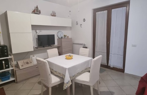 Monterotondo Appartement | Modern and comfortable apartment with kitchen on the outskirts of Rome.