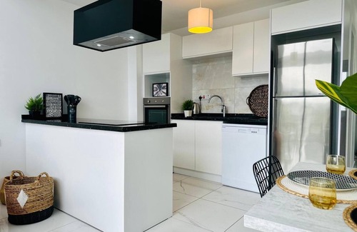 Kucukerenkoy Appartement | Studio moderne et confortable