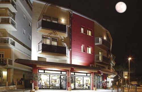 Riccione Appartement | Appartement près de la mer, courts et longs séjours , à 300m du palais des congrès.