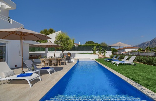 Javea Villa | Villa moderne et confortable à Javea, Costa Blanca, Espagne avec piscine privée pour 6 personnes