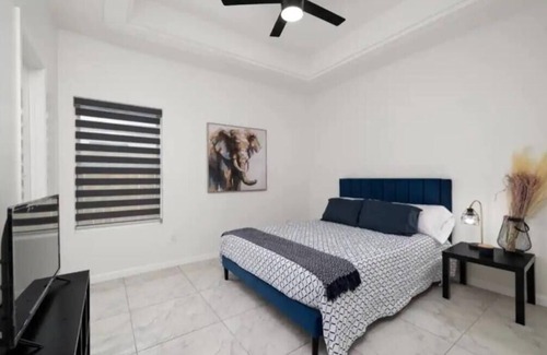 San Juan Appartement | Modern and cozy. Off Expwy 83