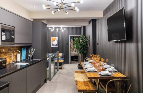 King's Cross Appartement | Modern and Funky 3-BR Flat with Games Room and Sauna