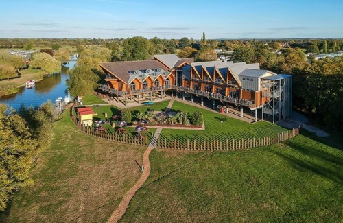 Tiddington Chalet De Ski | 2 chambres à coucher à Stratford-upon-Avon
