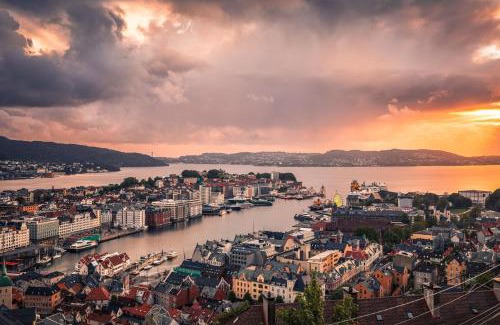 Bergen City Centre Appartement | Modern and historic apartment 250m from Bryggen