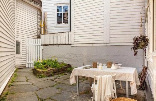 Bergen City Centre Appartement | Modern and historic apartment 250m from Bryggen