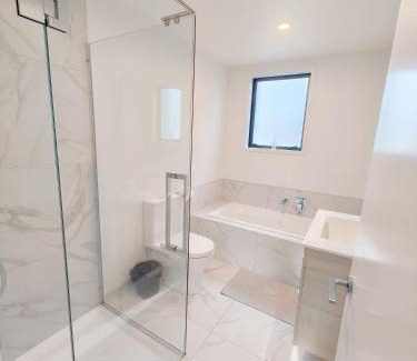 Trentham Maison | Modern and New 3 Beds fancy home