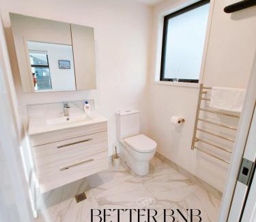 Trentham Maison | Modern and New 3 Beds fancy home