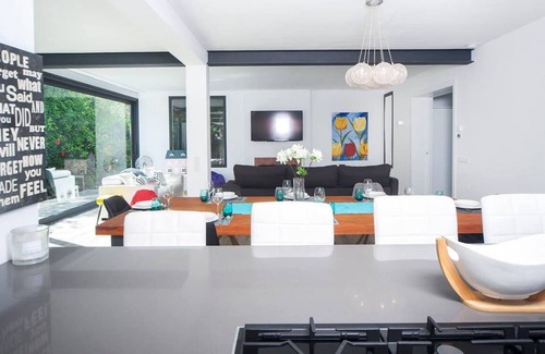 Portals Nous Maison | Modern and newly reformed villa in Portals