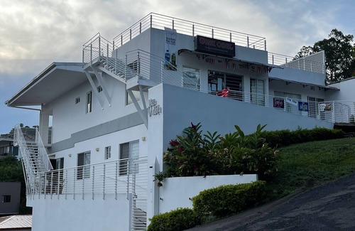Santa Ana Appartement | Modern and private apartment in luxury villa!