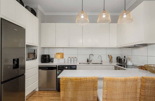 Green Point Appartement | Modern and Spacious Apartment | Balcony | Pool