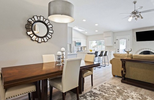 Paradise Valley Village Cottage | Modern and Stylish Remodeled 4 Bdrm w/ HTD Pool!