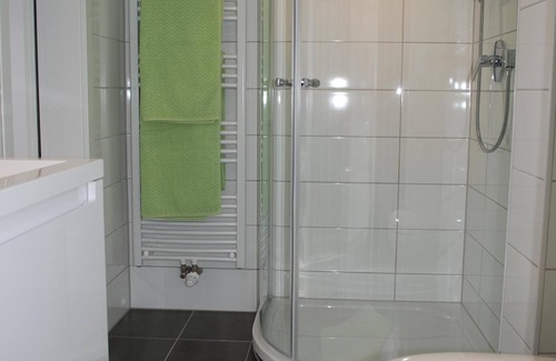 Klingenmuenster Appartement | Nouveau: AP moderne, sur le versant ensoleillé entre les vignobles de la forêt du Palatinat