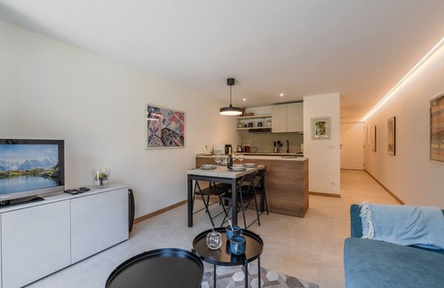Les Praz-de-Chamonix Appartement | Modern apartment with terrace and parking