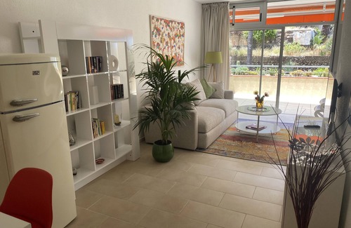 Puerto de la Cruz Appartement | Cinq appartements ***** avec un grand balcon, une piscine chauffée et un équipement haut de gamme