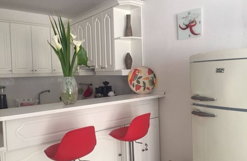 Puerto de la Cruz Appartement | Cinq appartements ***** avec un grand balcon, une piscine chauffée et un équipement haut de gamme