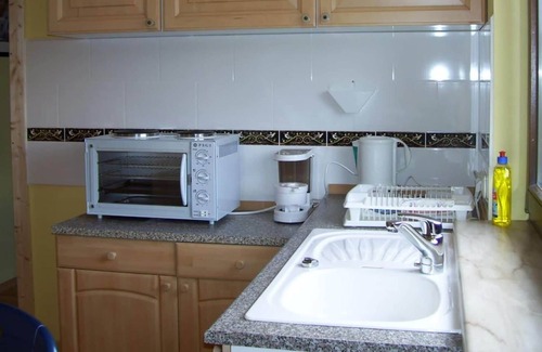 Wendorf Appartement | Modern Apartment with Garden, Terrace, Barbecue and Heating