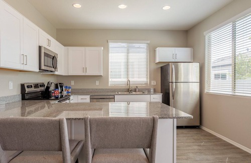 Litchfield Park Appartement | Modern Apartment in Prime Location (ID7666X27)