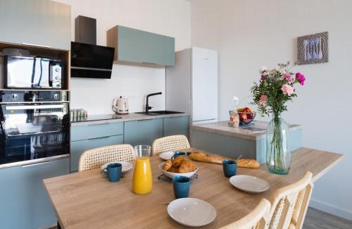 Porspoder Appartement | Modern Apartment by the Sea