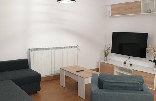 Jaca Appartement | Bel appartement rénové pour 6 pers en centre-ville de Jaca, à côté de la cathédrale