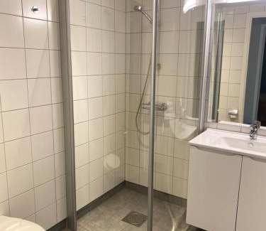 Bardufoss Appartement | Modern apartment in Bardufoss Center - two bedrooms, garage, terrace