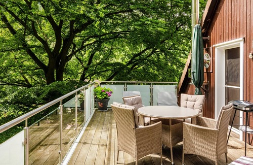Lautenthal Appartement | Modern Apartment in a Dream Location with Mountain View, Shared Garden and Wi-Fi