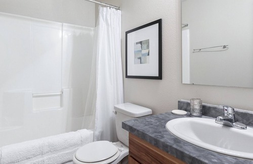 Vancouver Appartement | Modern Apartment in Prime Location (ID4517)