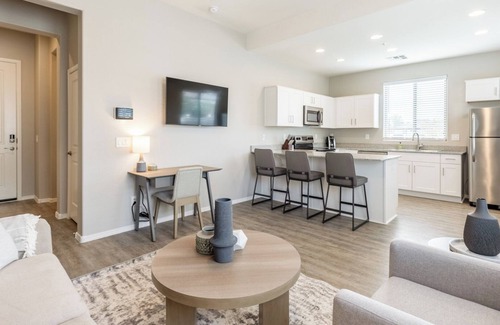 Estrella Village Appartement | Modern Apartment in Prime Location (ID7894X89)
