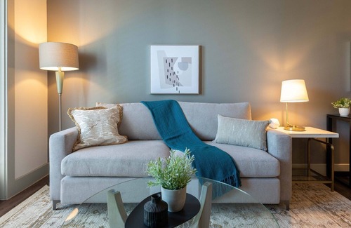 South Lamar Appartement | Modern Apartment in Prime Location (ID5077X2)