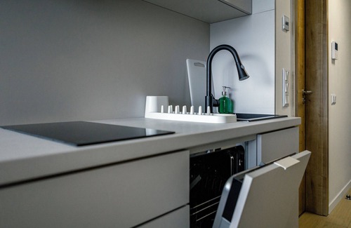 Nivy Appartement | Modern Apartment in Downtown w/ Garage, Balcony & WiFi