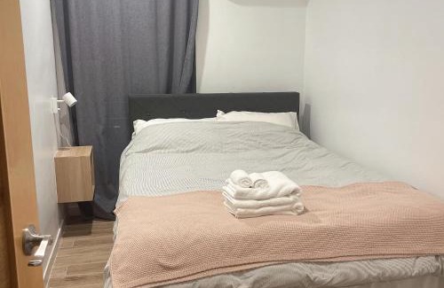 Brooklyn Maison | Modern Apartment - Relocation & Business Stay