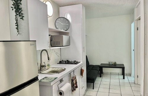 Levittown Appartement | Modern apartment steps from the beach