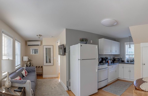 Ogunquit Appartement | Appartement moderne, à quelques pas du centre-ville, des restaurants et de la plage.