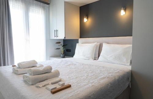 Vardaris Appartement | Modern Apartment with Large Balcony & City Views Central Thessaloniki