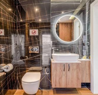 Vardaris Appartement | Modern Apartment with Large Balcony & City Views Central Thessaloniki