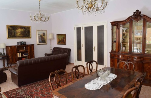Quartiere XXVIII Monte Sacro Alto Appartement | modern apartment with a classic flair close to amenities
