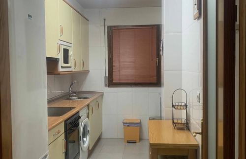 Jaca Appartement | Appartement 2 Chambres avec Terrasse, Piscine et Parking à Jaca
