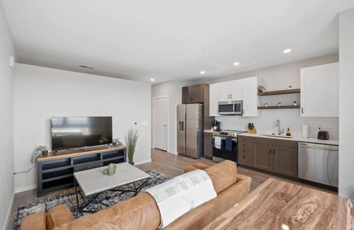 Baker Appartement | Modern Apt Near Denver Health