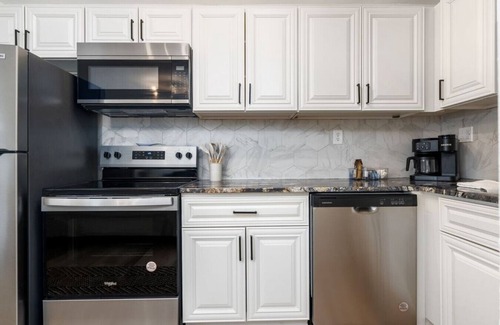 Downtown Columbus Appartement | Modern Apt | Parking | Near German Village + Dtwn
