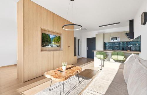 Modra Appartement | Modern Apt with AC and Balcony