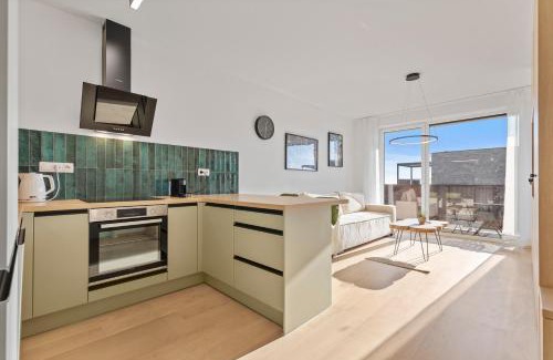 Modra Appartement | Modern Apt with AC and Balcony