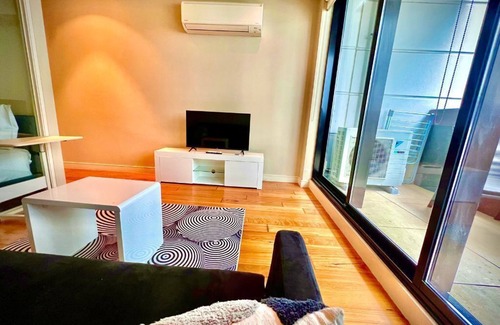 North Melbourne Appartement | Modern Apt with Pool+Sauna & Gym