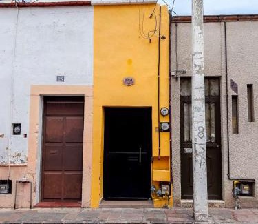La Cruz Appartement | Modern Apt with Workspace in Central Queretaro