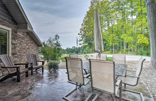 Arcadia Maison | Modern Arcadia Farmhouse on 80 Acres with Fire Pit!