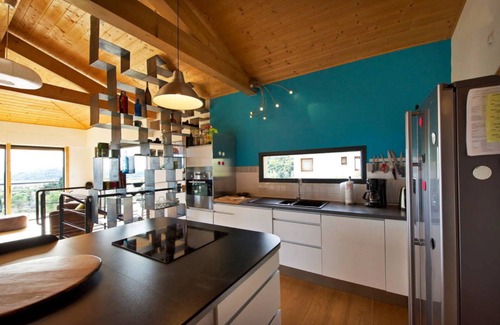 Corconne Maison | Maison d'architecte en bois écologique moderne.