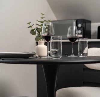 Friern Barnet Appartement | Modern Arnos Grove Studio, Air Conditioning