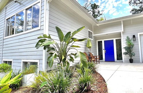 Tallahassee Maison | Modern Artsy 4bd/2ba Central w/ 1PM CHECK IN! 5beds/Sleeps 10