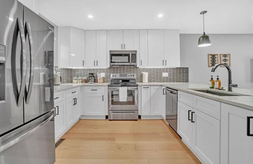 Scenic Heights Maison | Modern Arvada Duplex | Close to Denver & Old Town