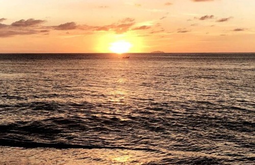Aguadilla Pueblo Appartement | Modern Beach Apartment, Perfect for Weekend Getaway