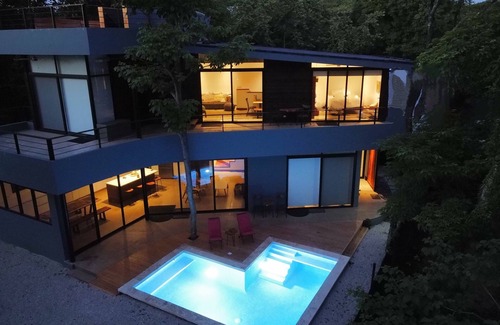 Avellanas Beach Maison | Modern Beach Home with Pool & Rooftop - 150 metros