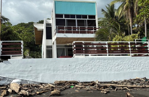 Cerro Plano Maison | Modern Beach House-Aslan's Country